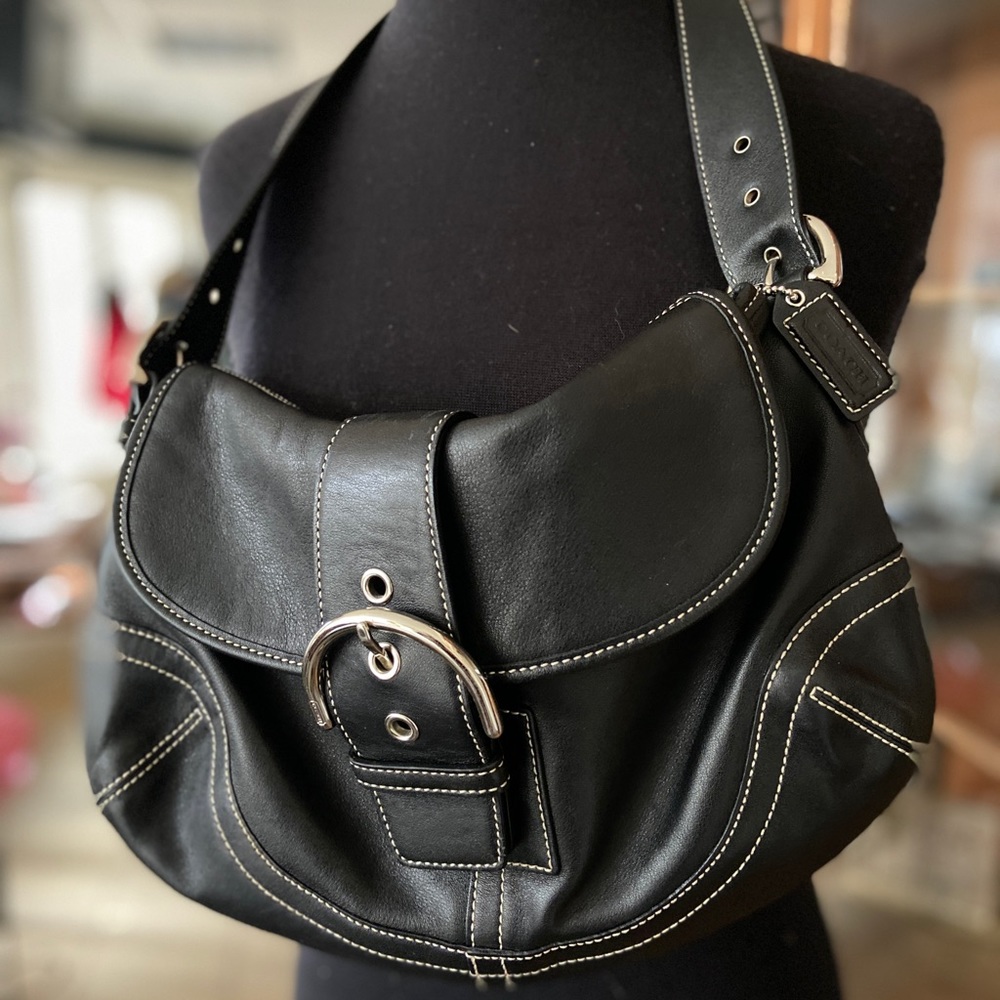 Coach black leather shoulder bag